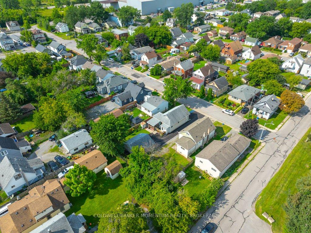 Photo 12 of 4092 Muir Avenue, Niagara Falls, Downtown — HOMEH