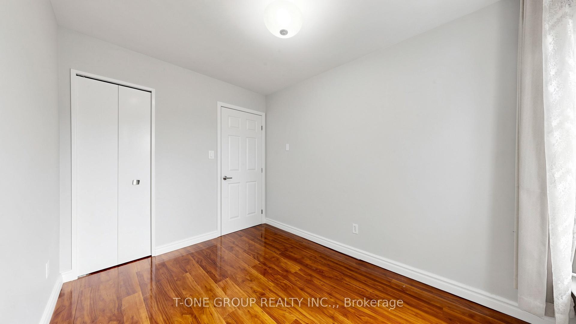 Photo 36 of 41 Chipwood Crescent, North York, Pleasant View — HOMEH