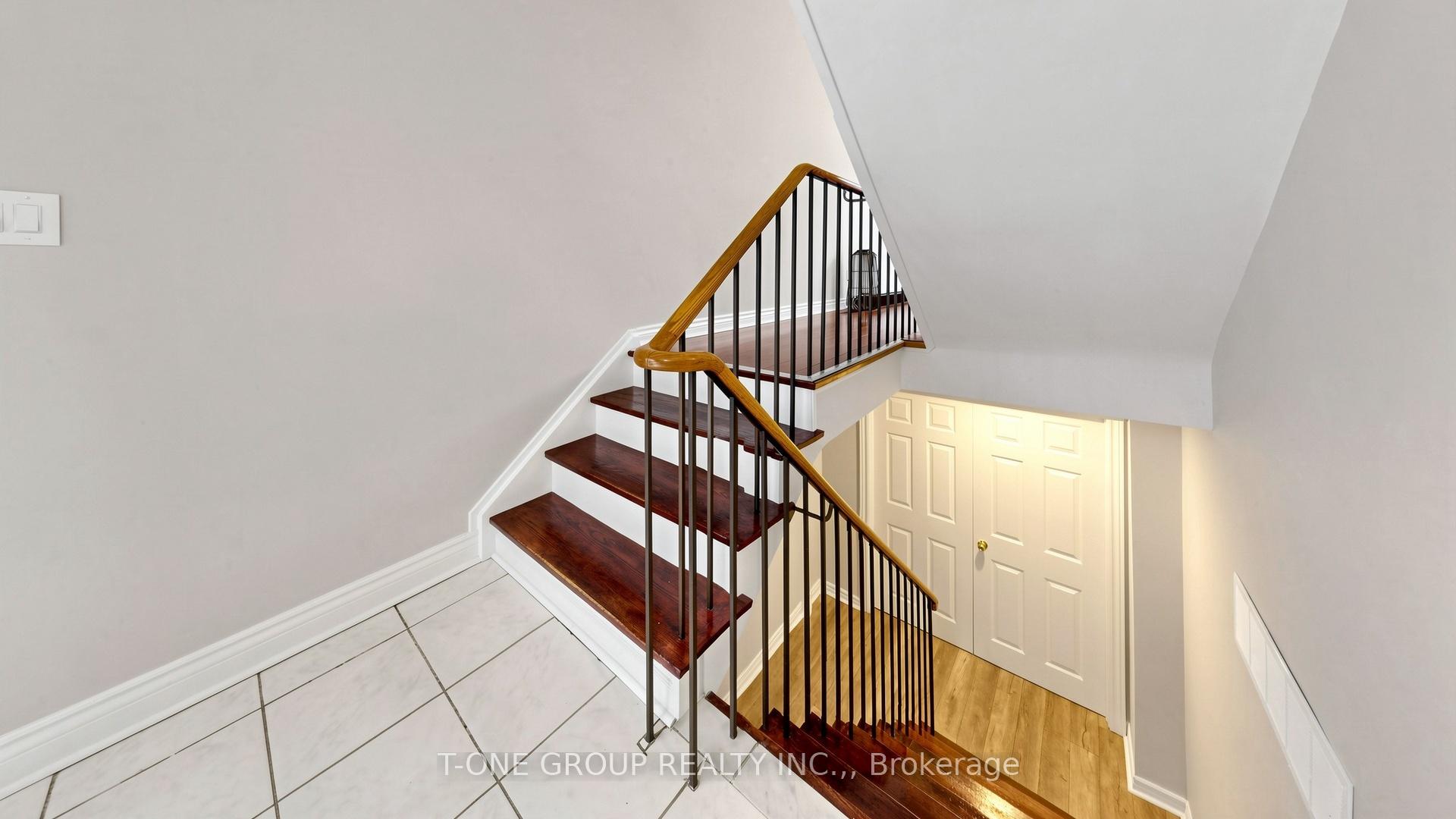 Photo 38 of 41 Chipwood Crescent, North York, Pleasant View — HOMEH