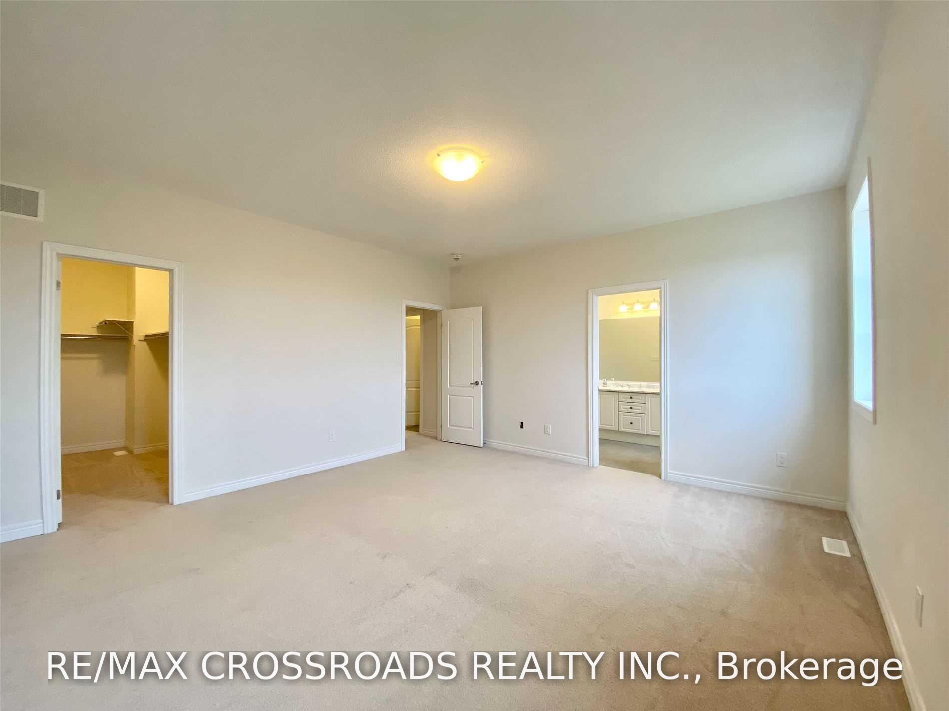 Photo 15 of 172 Decast Crescent, Markham, Box Grove — HOMEH