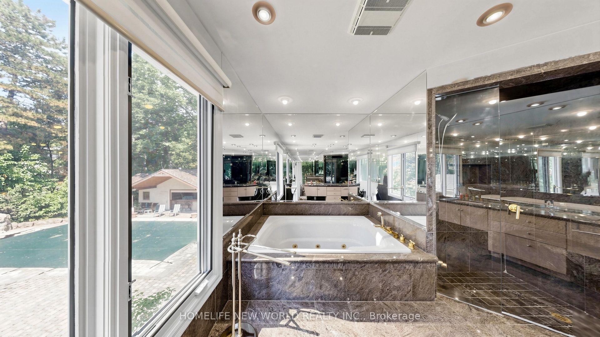 Photo 11 of 38 Old English Lane, Markham, Bayview Glen — HOMEH