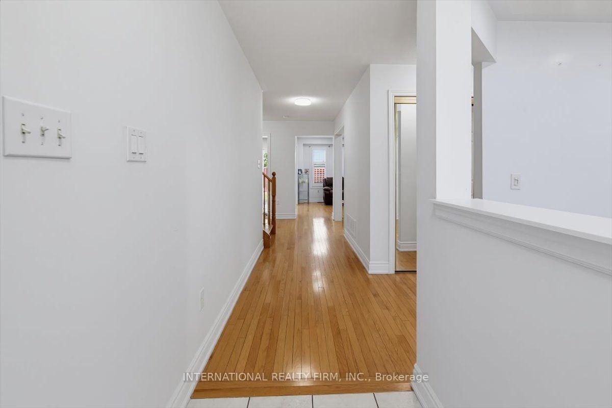Photo 6 of 26 Mauve Drive, Brampton, Bram East — HOMEH