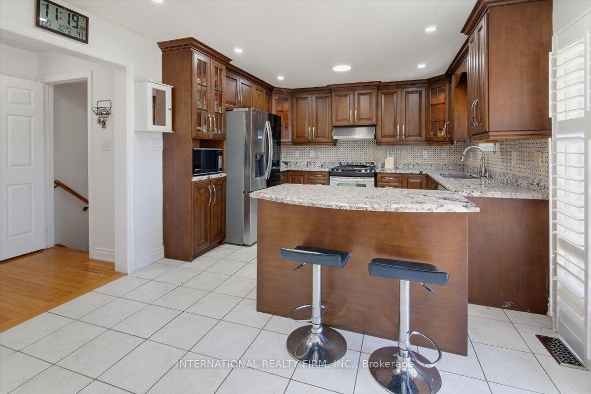 Photo 14 of 26 Mauve Drive, Brampton, Bram East — HOMEH