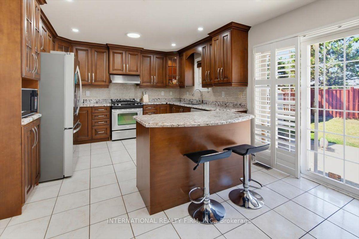 Photo 15 of 26 Mauve Drive, Brampton, Bram East — HOMEH