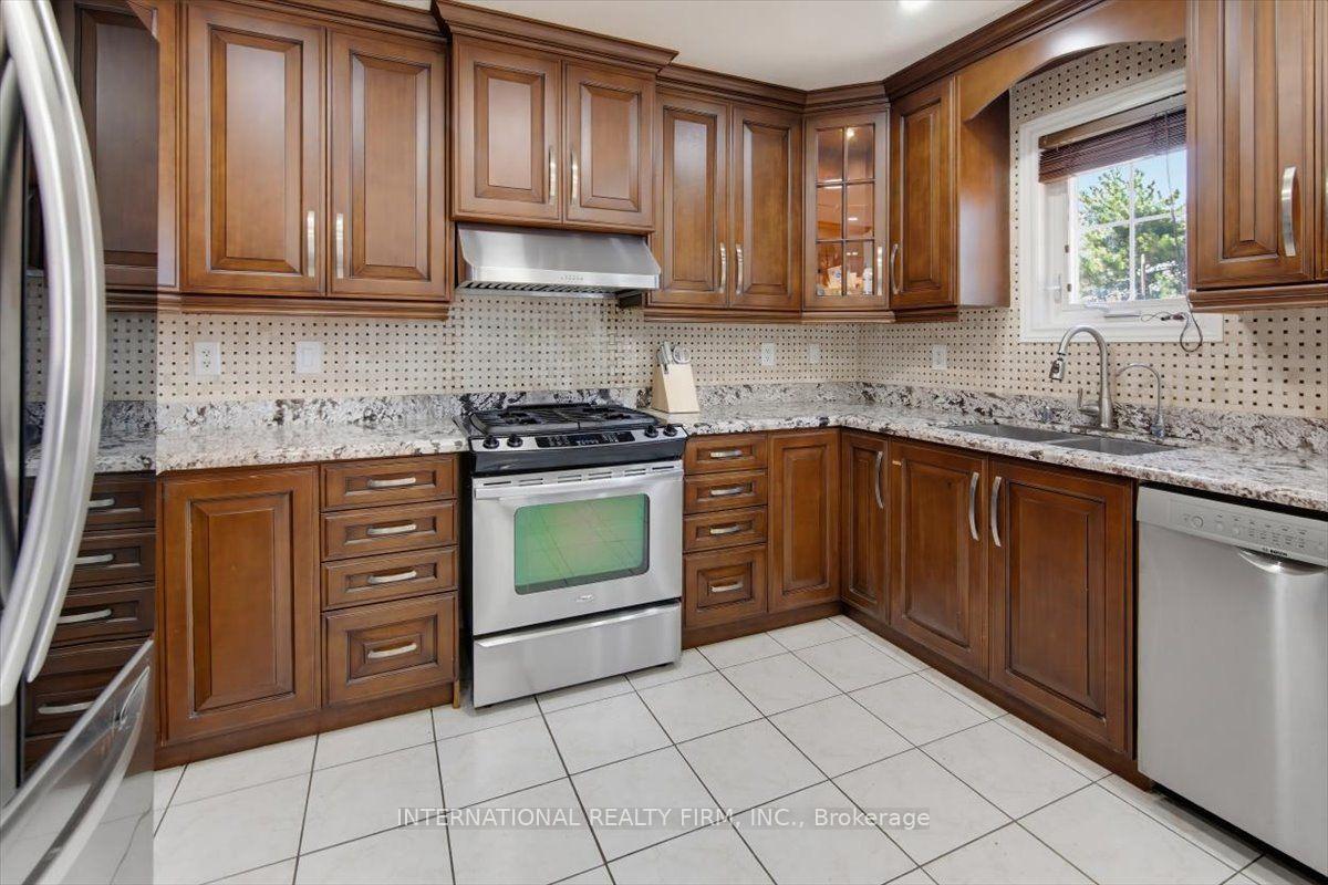 Photo 16 of 26 Mauve Drive, Brampton, Bram East — HOMEH