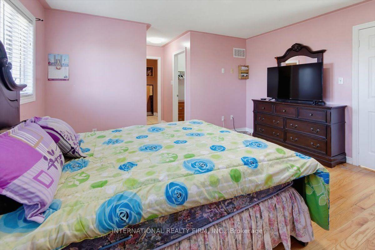 Photo 23 of 26 Mauve Drive, Brampton, Bram East — HOMEH