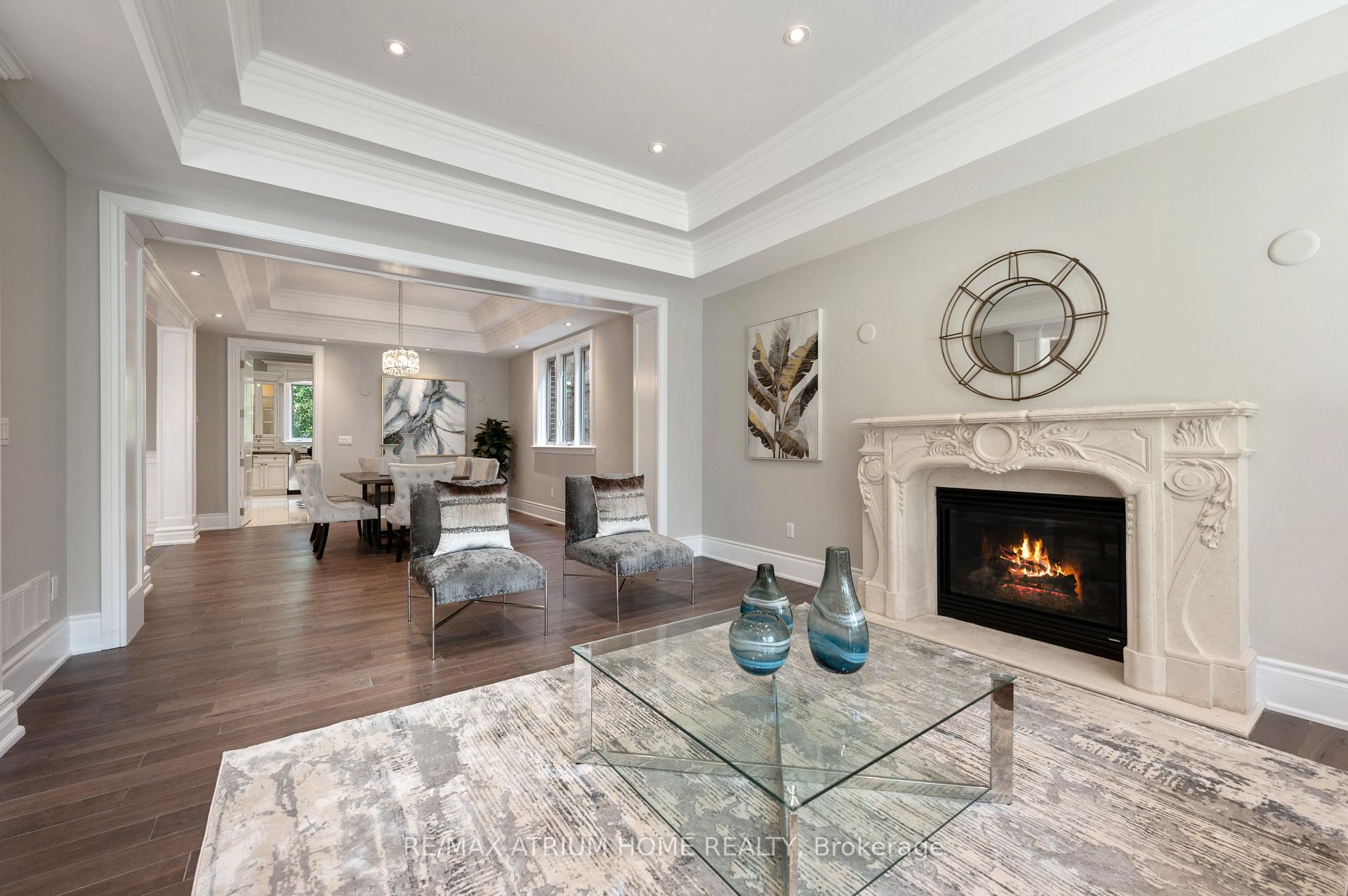 Photo 2 of 242 Parkview Avenue, North York, Willowdale East — HOMEH