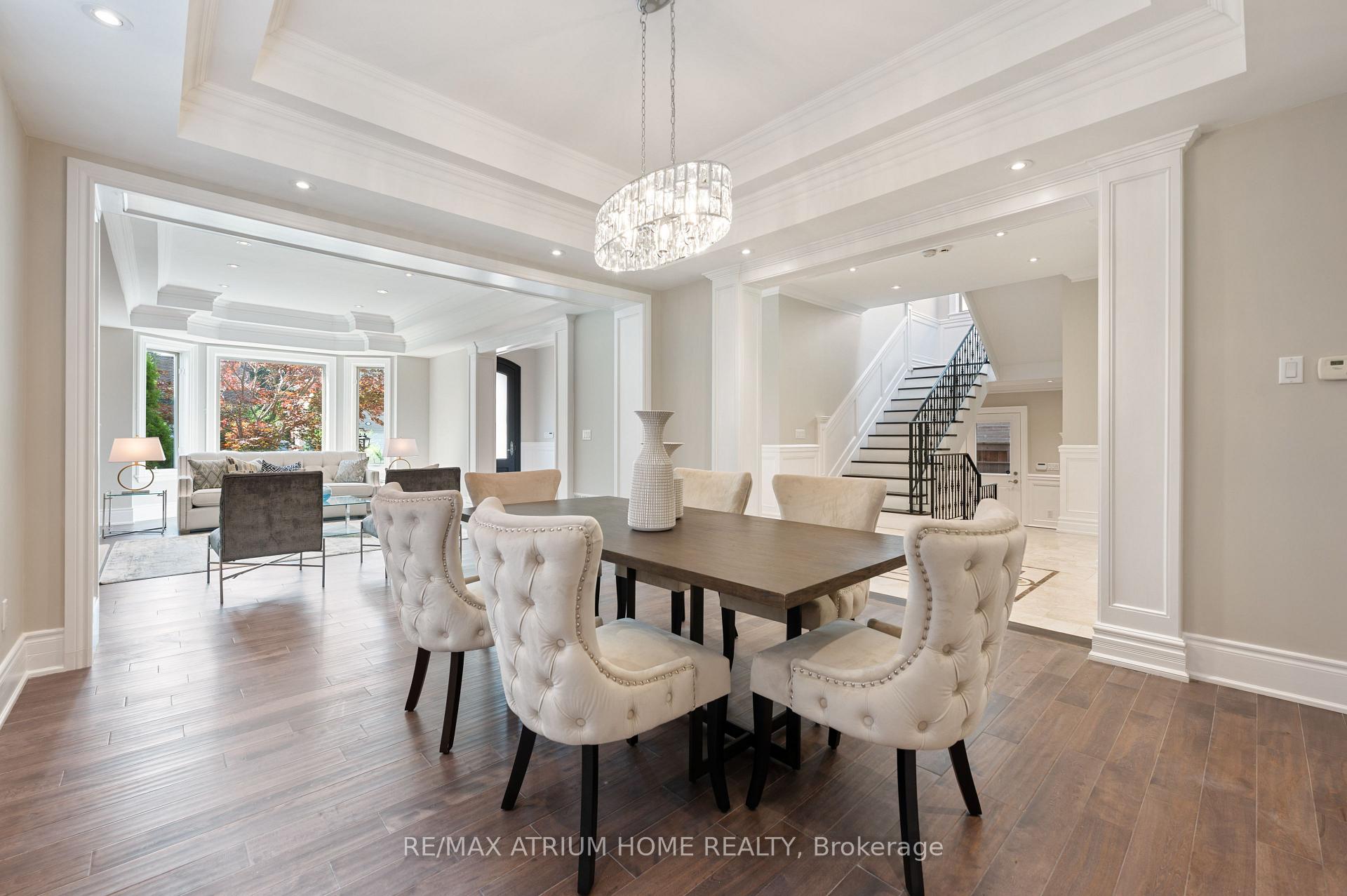 Photo 3 of 242 Parkview Avenue, North York, Willowdale East — HOMEH
