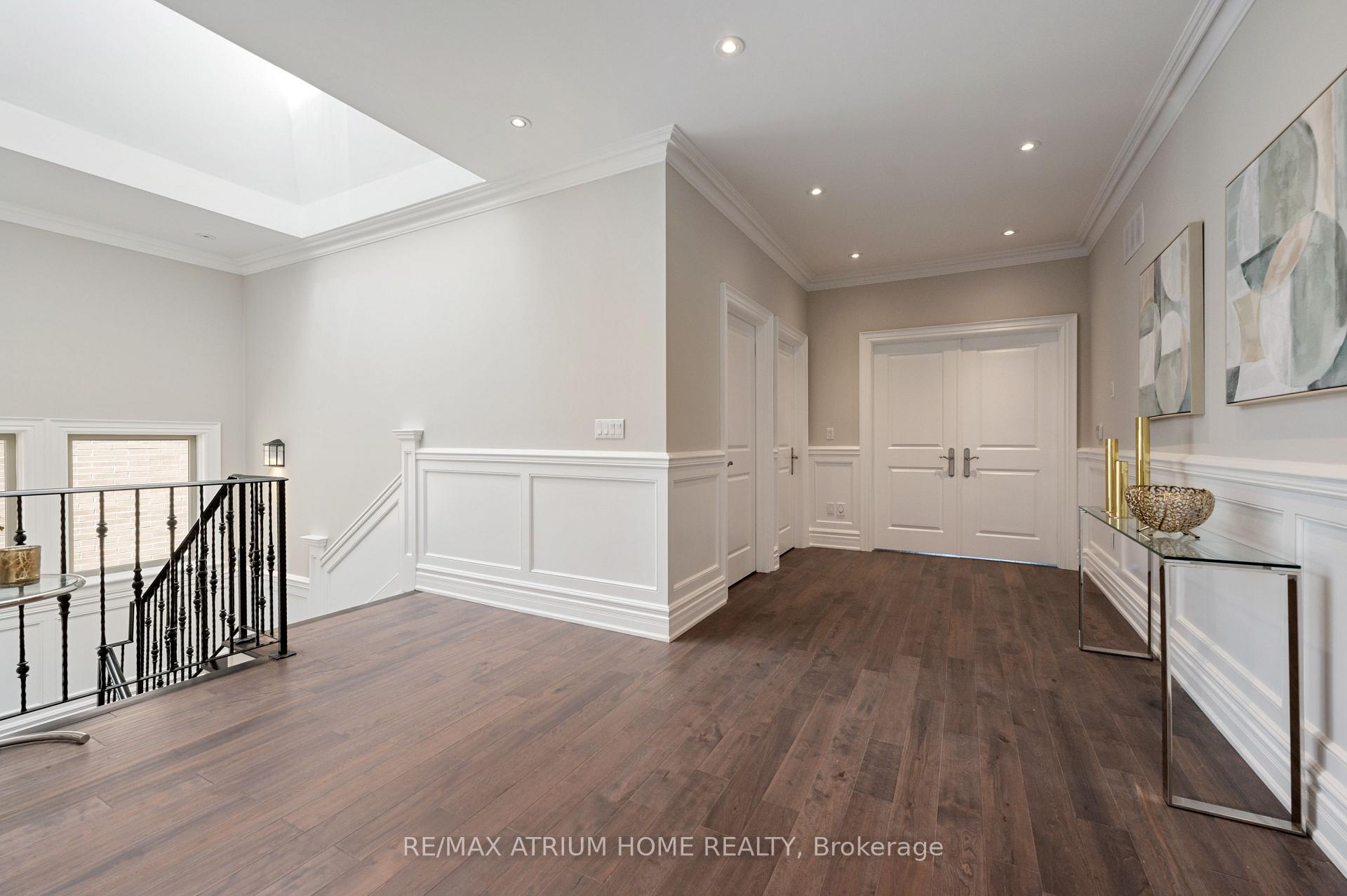 Photo 8 of 242 Parkview Avenue, North York, Willowdale East — HOMEH
