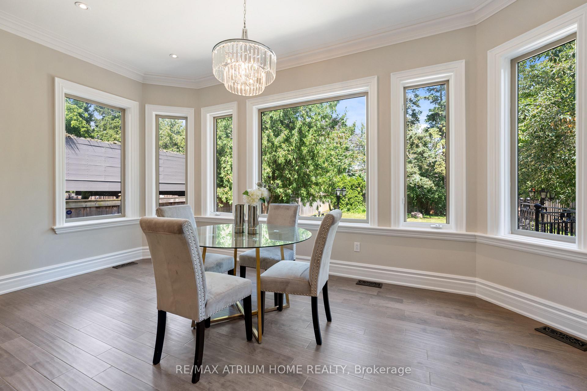 Photo 11 of 242 Parkview Avenue, North York, Willowdale East — HOMEH