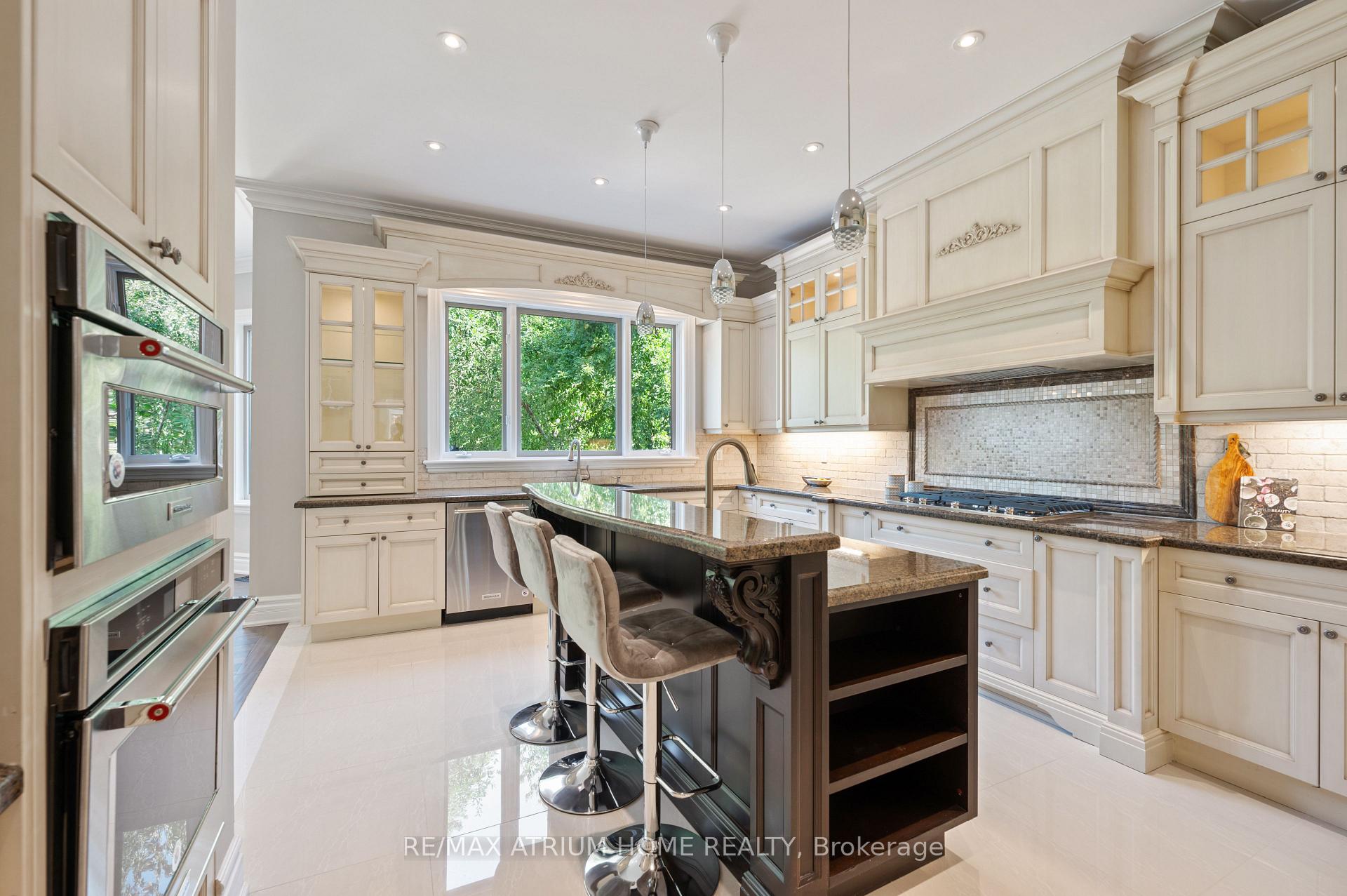 Photo 20 of 242 Parkview Avenue, North York, Willowdale East — HOMEH