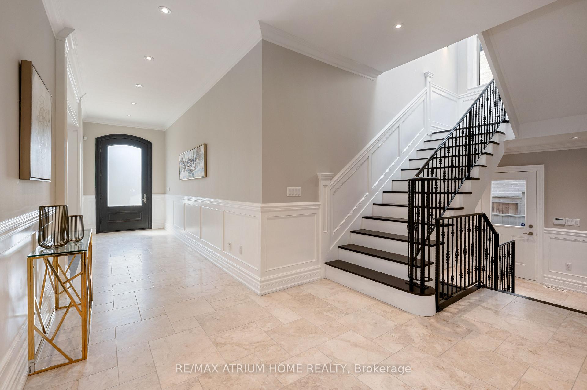 Photo 21 of 242 Parkview Avenue, North York, Willowdale East — HOMEH
