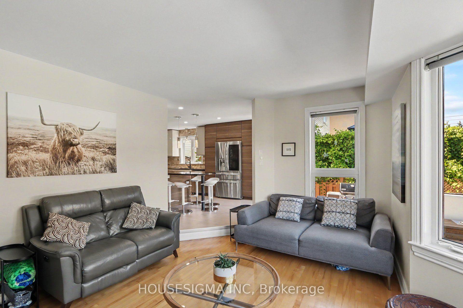 Photo 4 of 101 Kittiwake Drive, Ottawa, Stittsville (North) — HOMEH
