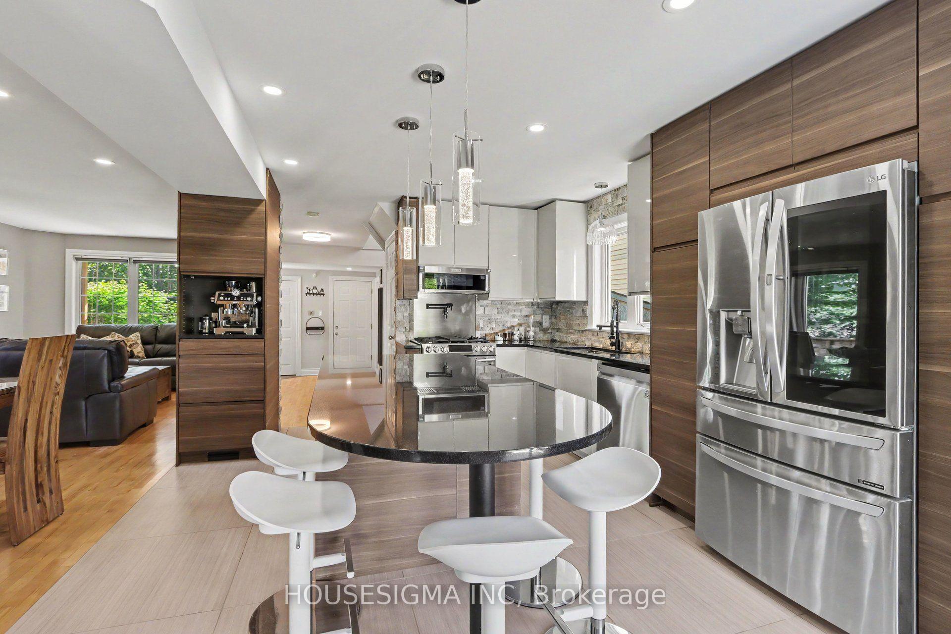 Photo 10 of 101 Kittiwake Drive, Ottawa, Stittsville (North) — HOMEH