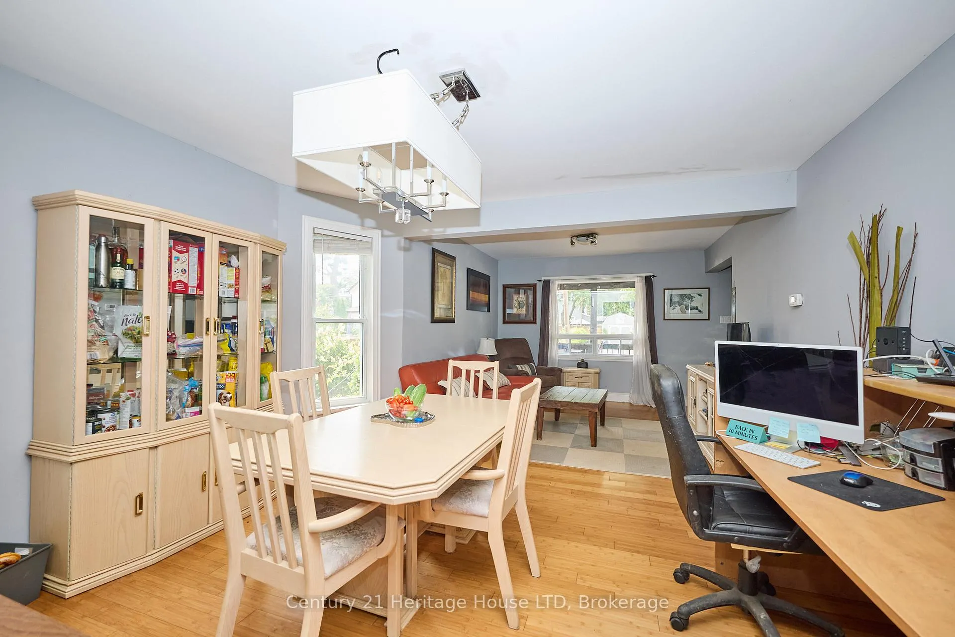 Photo 9 of 5086 Hutton Avenue, Niagara Falls, Downtown — HOMEH