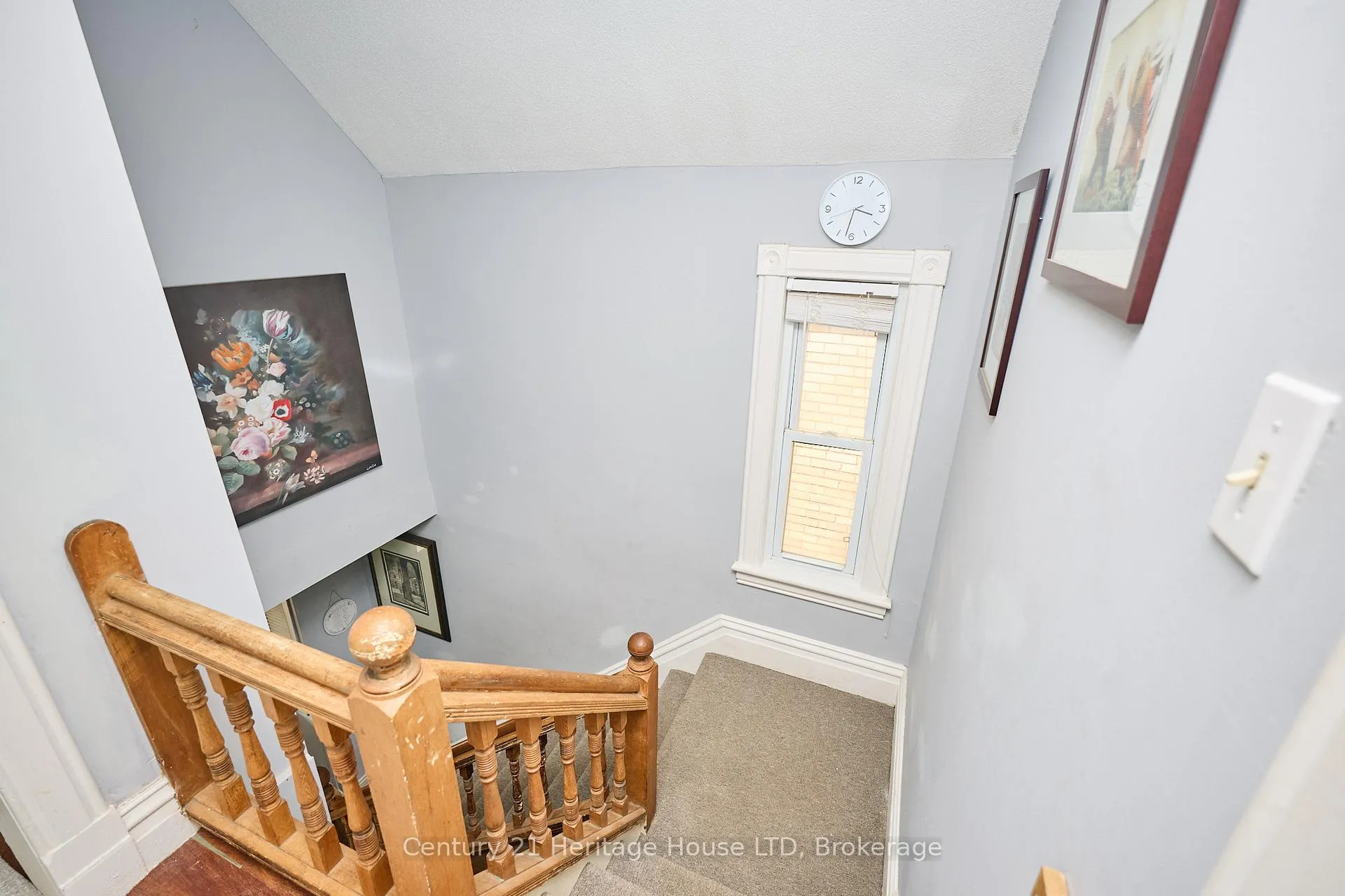 Photo 13 of 5086 Hutton Avenue, Niagara Falls, Downtown — HOMEH
