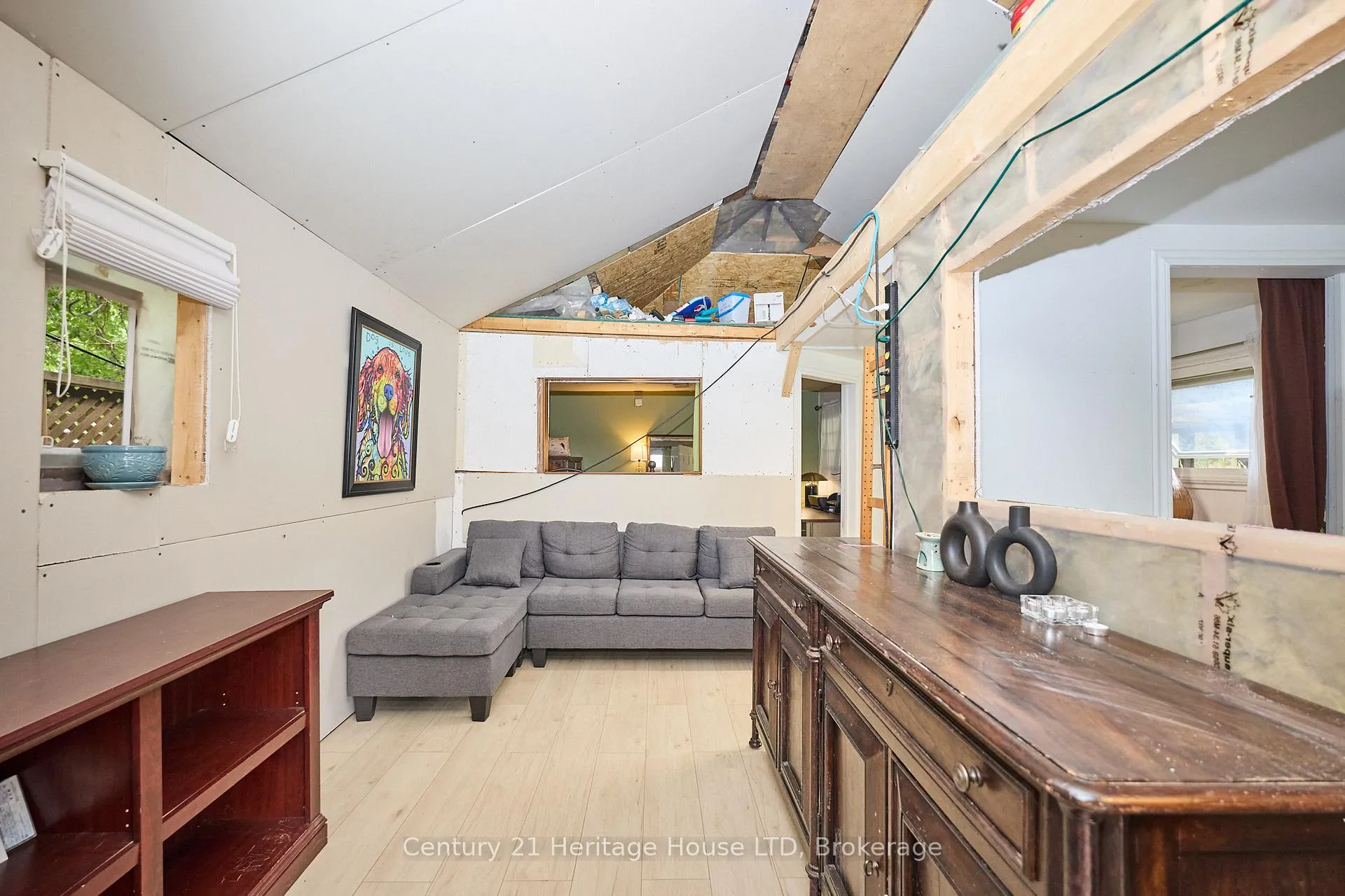Photo 29 of 5086 Hutton Avenue, Niagara Falls, Downtown — HOMEH