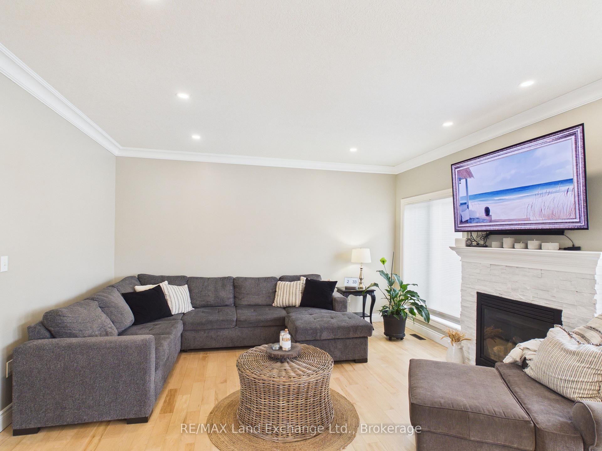 Photo 11 of 4 Scott Crescent, Huron-Kinloss — HOMEH