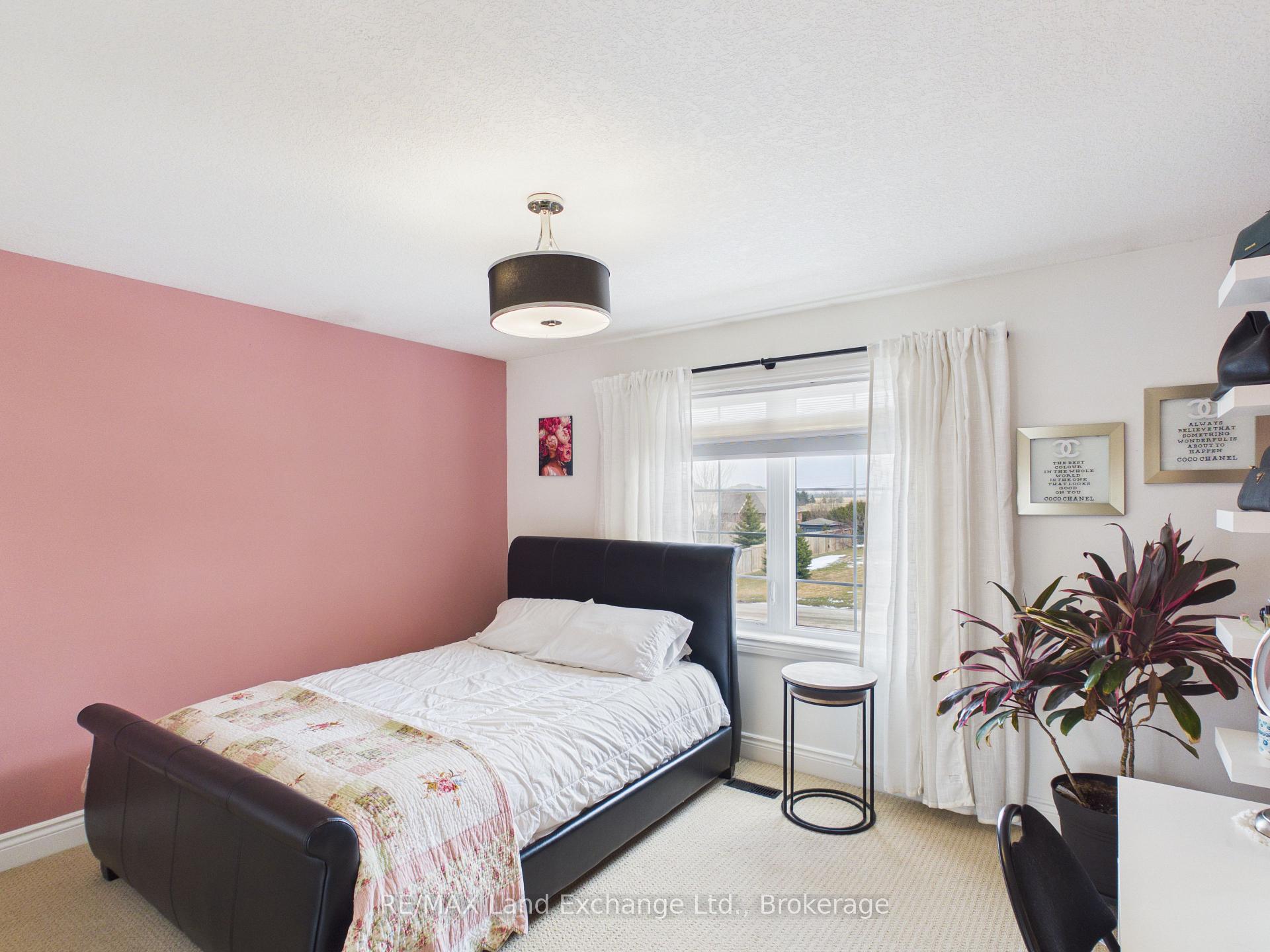 Photo 24 of 4 Scott Crescent, Huron-Kinloss — HOMEH