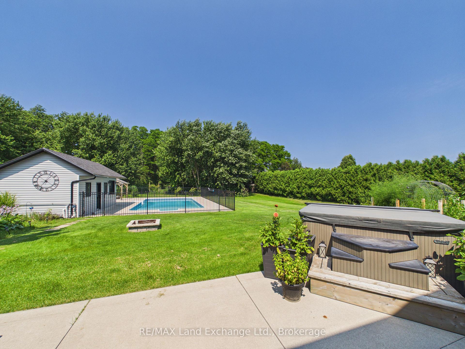 Photo 36 of 4 Scott Crescent, Huron-Kinloss — HOMEH
