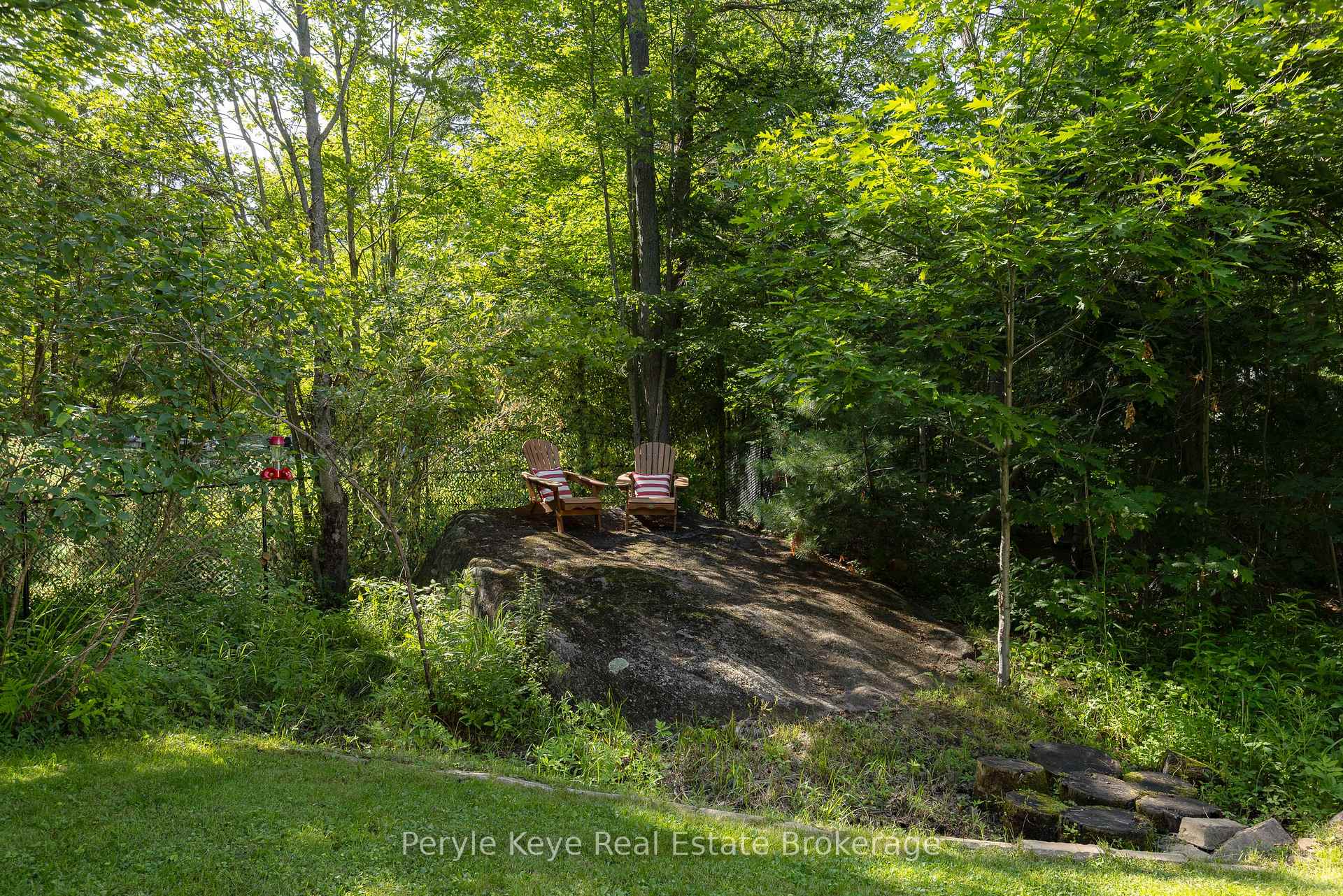 Photo 7 of 820 Manitoba Street, Bracebridge, Monck (Bracebridge) — HOMEH