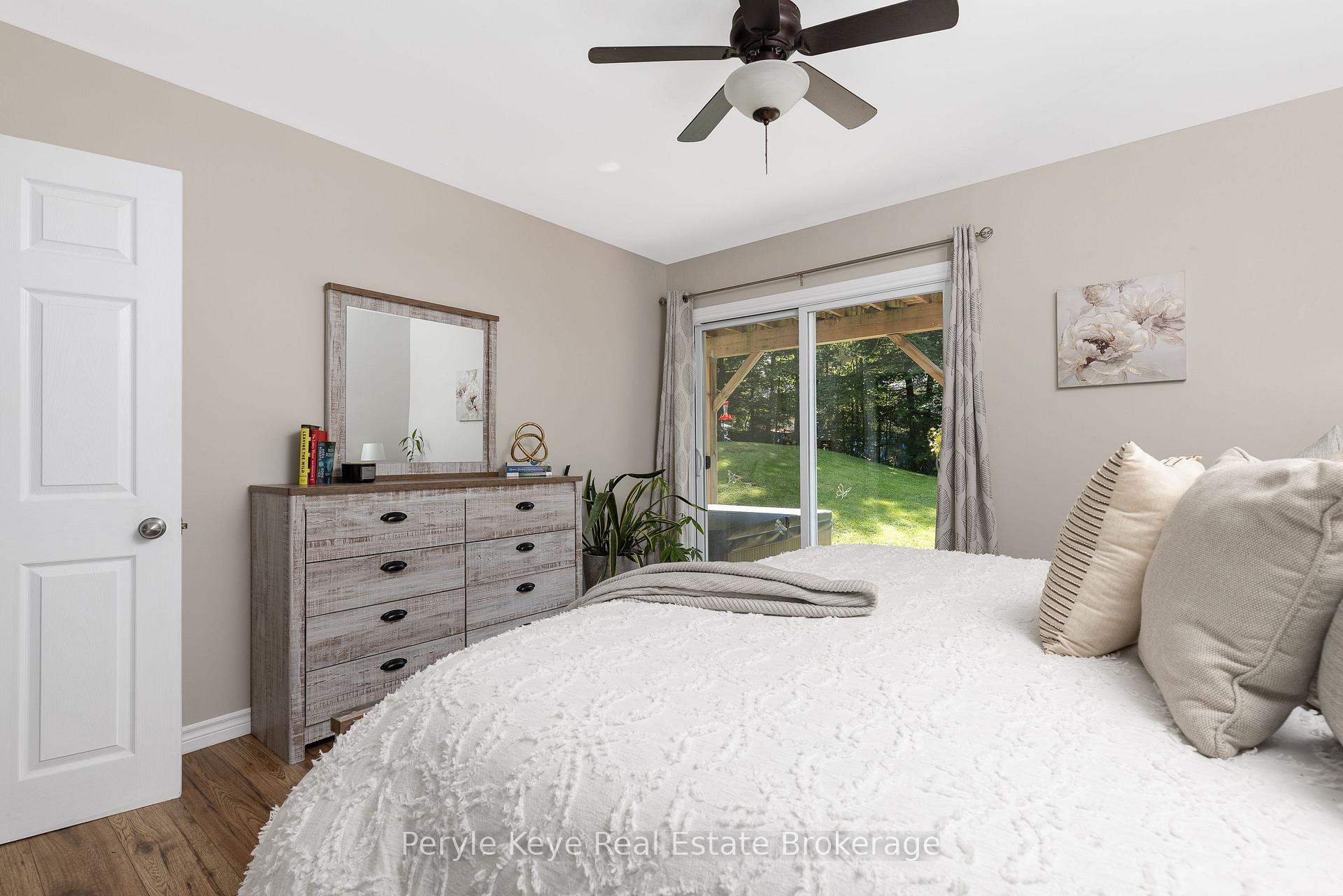 Photo 26 of 820 Manitoba Street, Bracebridge, Monck (Bracebridge) — HOMEH