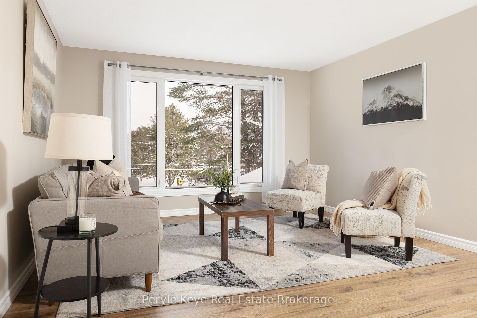 Photo 42 of 820 Manitoba Street, Bracebridge, Monck (Bracebridge) — HOMEH