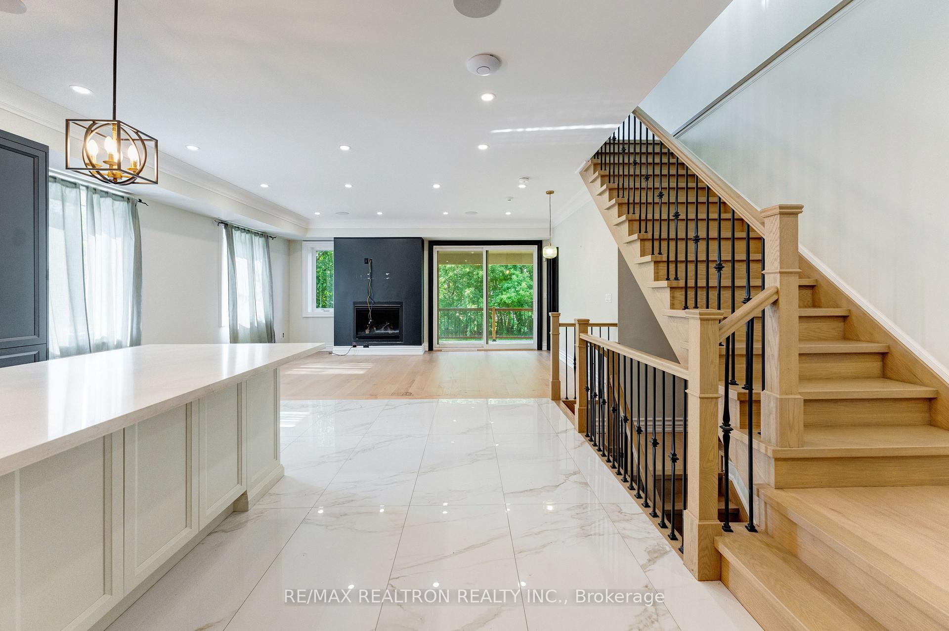 Photo 32 of 32 Bradfield Avenue W, Etobicoke, Islington-City Centre West — HOMEH