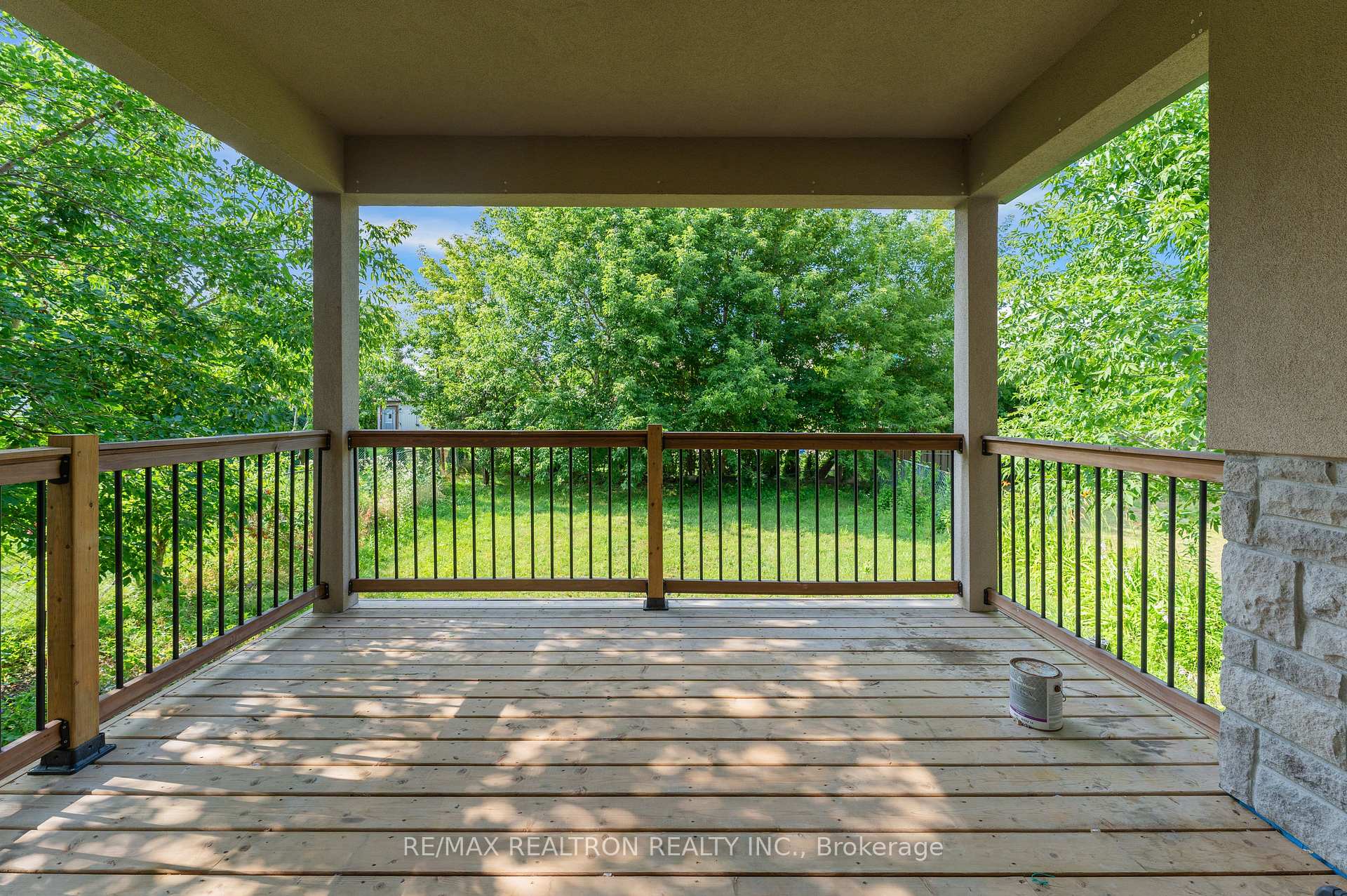 Photo 46 of 32 Bradfield Avenue W, Etobicoke, Islington-City Centre West — HOMEH