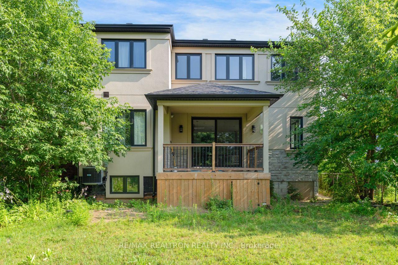 Photo 48 of 32 Bradfield Avenue W, Etobicoke, Islington-City Centre West — HOMEH