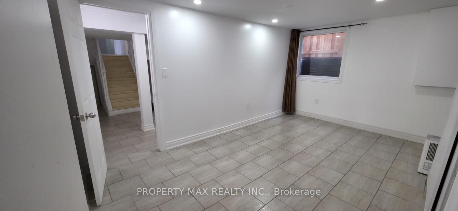 Photo 9 of Unit Bsmt, 30 Glenabbey Drive, Clarington, Courtice — HOMEH