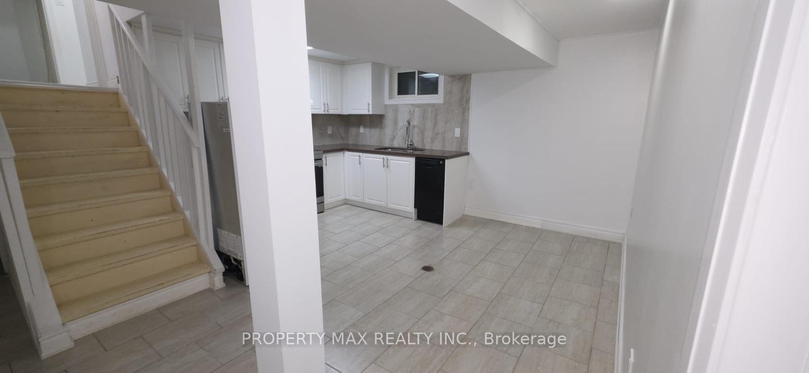 Photo 14 of Unit Bsmt, 30 Glenabbey Drive, Clarington, Courtice — HOMEH