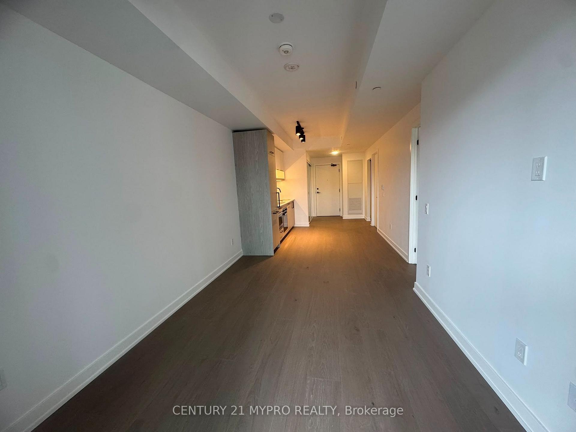 Photo 4 of Unit 716, 91 Montclair Avenue, Toronto, Forest Hill South — HOMEH