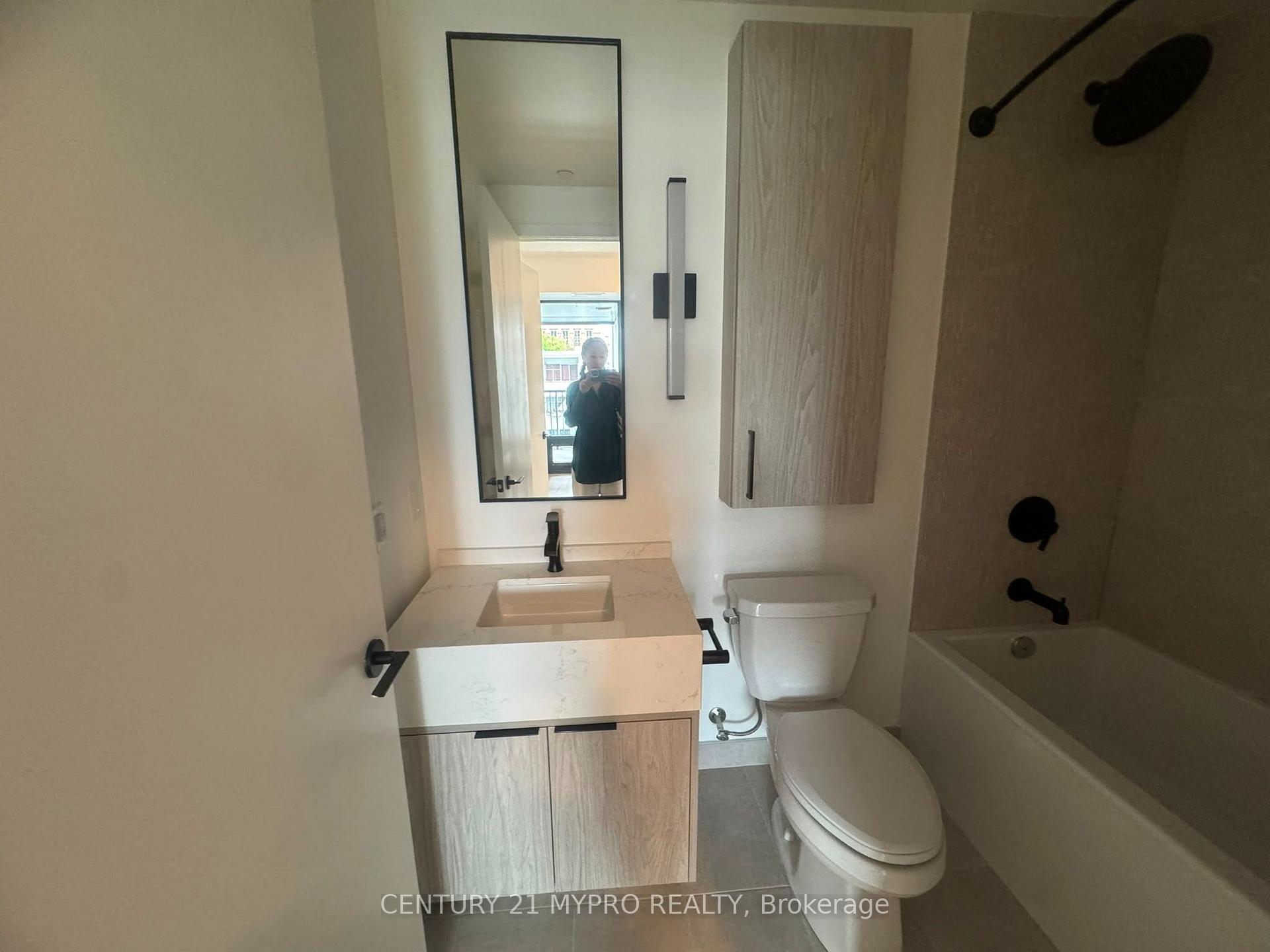 Photo 6 of Unit 716, 91 Montclair Avenue, Toronto, Forest Hill South — HOMEH