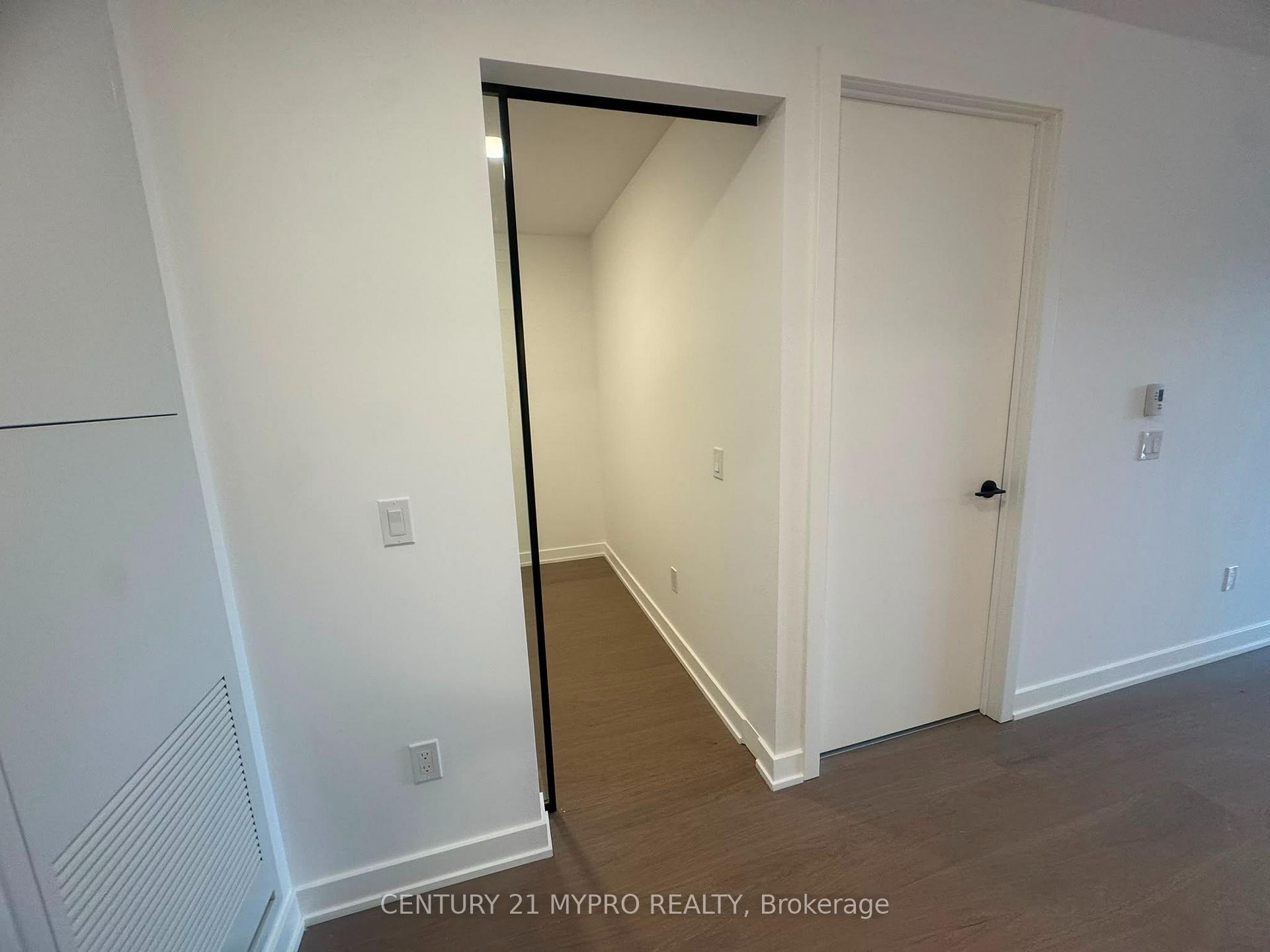 Photo 12 of Unit 716, 91 Montclair Avenue, Toronto, Forest Hill South — HOMEH