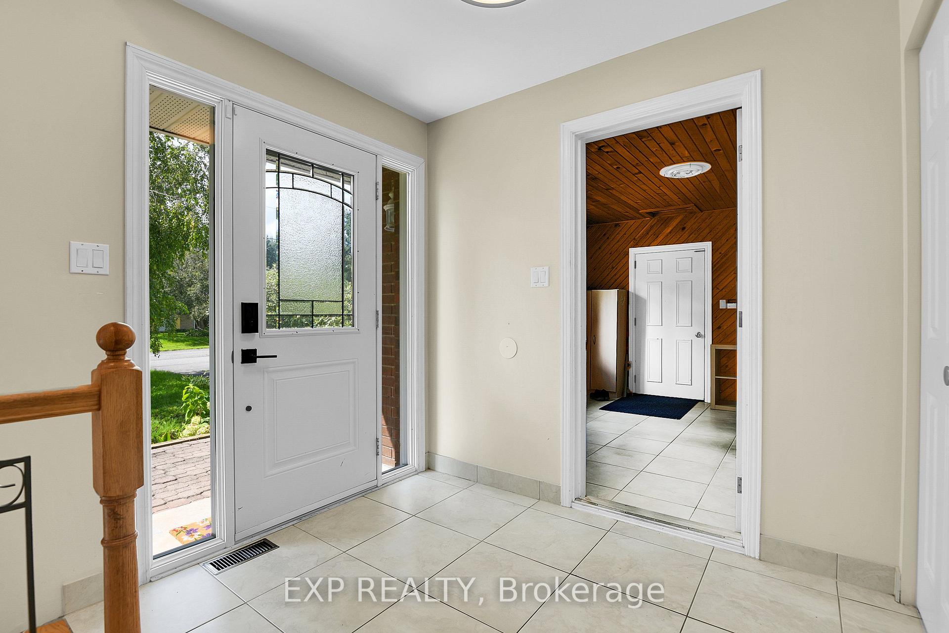 Photo 3 of 1383 Keswick Drive, Ottawa, Greely — HOMEH
