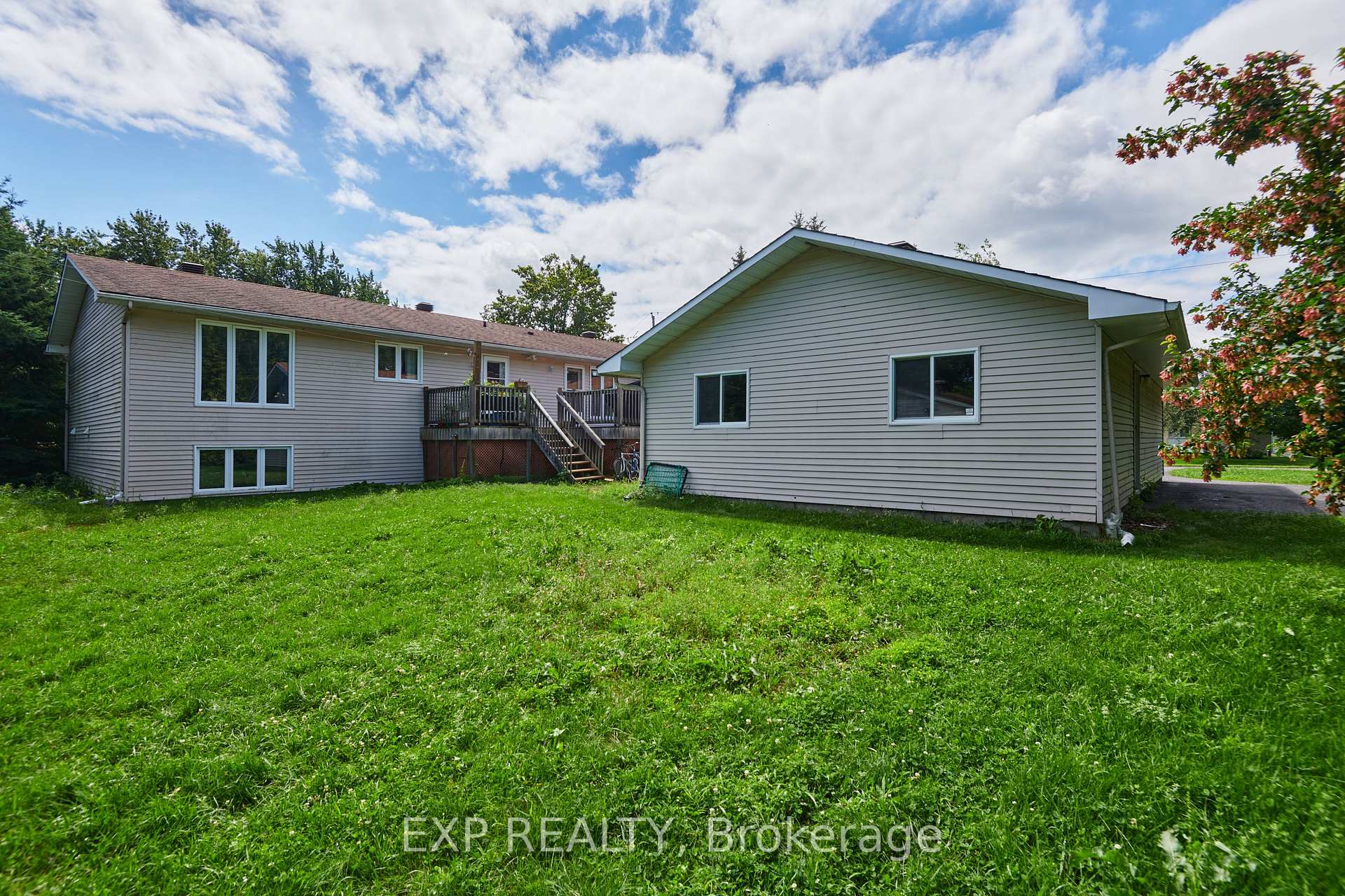 Photo 32 of 1383 Keswick Drive, Ottawa, Greely — HOMEH