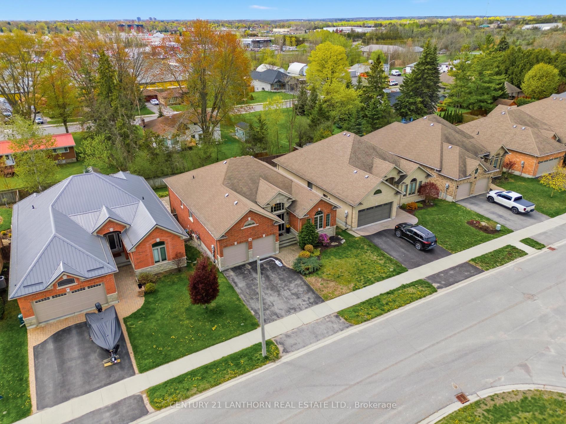 Photo 4 of 39 McDougall Drive, Belleville, Thurlow Ward — HOMEH