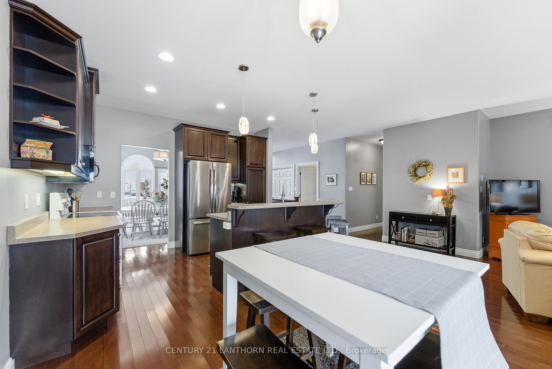 Photo 17 of 39 McDougall Drive, Belleville, Thurlow Ward — HOMEH