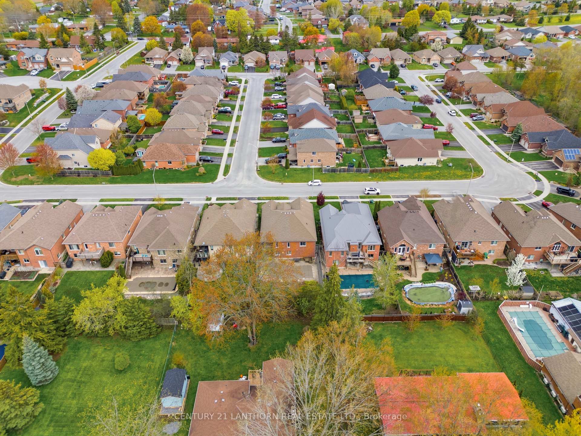 Photo 48 of 39 McDougall Drive, Belleville, Thurlow Ward — HOMEH