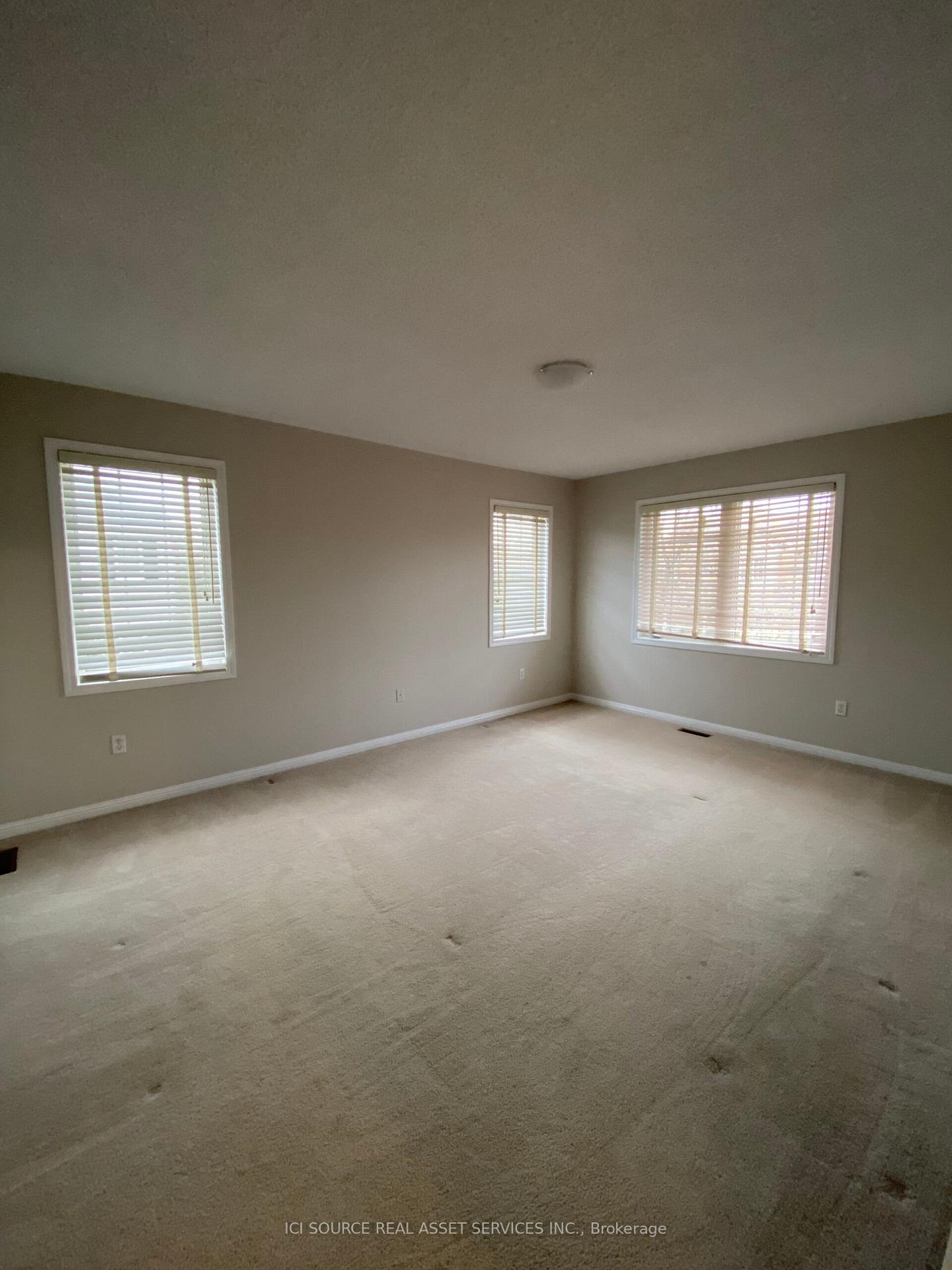 Photo 10 of 9 Unsworth Street, Brampton, Fletcher's Meadow — HOMEH