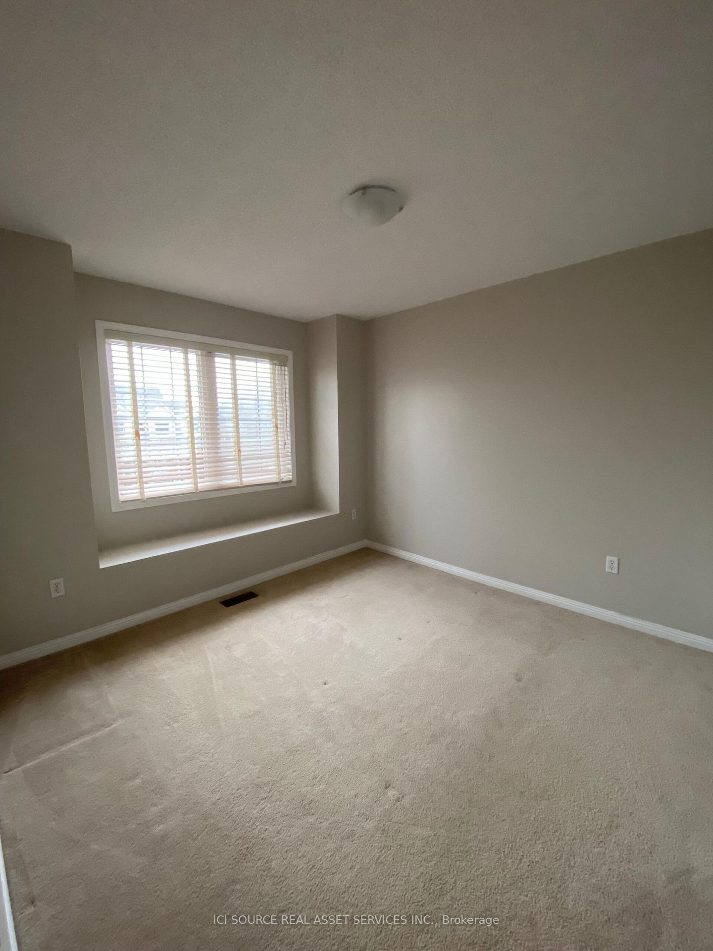 Photo 13 of 9 Unsworth Street, Brampton, Fletcher's Meadow — HOMEH