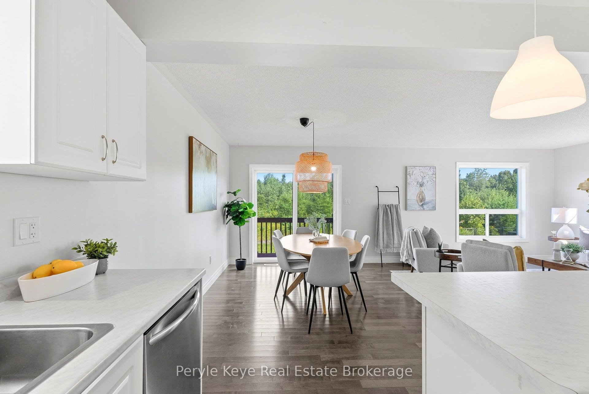 Photo 26 of 81 Douglas Drive, Bracebridge, Macaulay — HOMEH