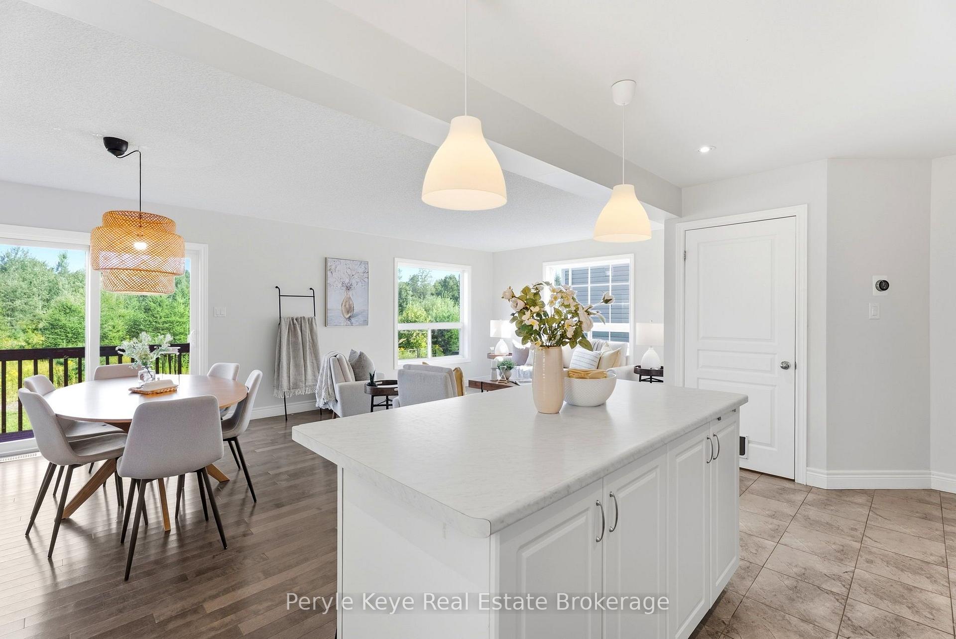Photo 28 of 81 Douglas Drive, Bracebridge, Macaulay — HOMEH