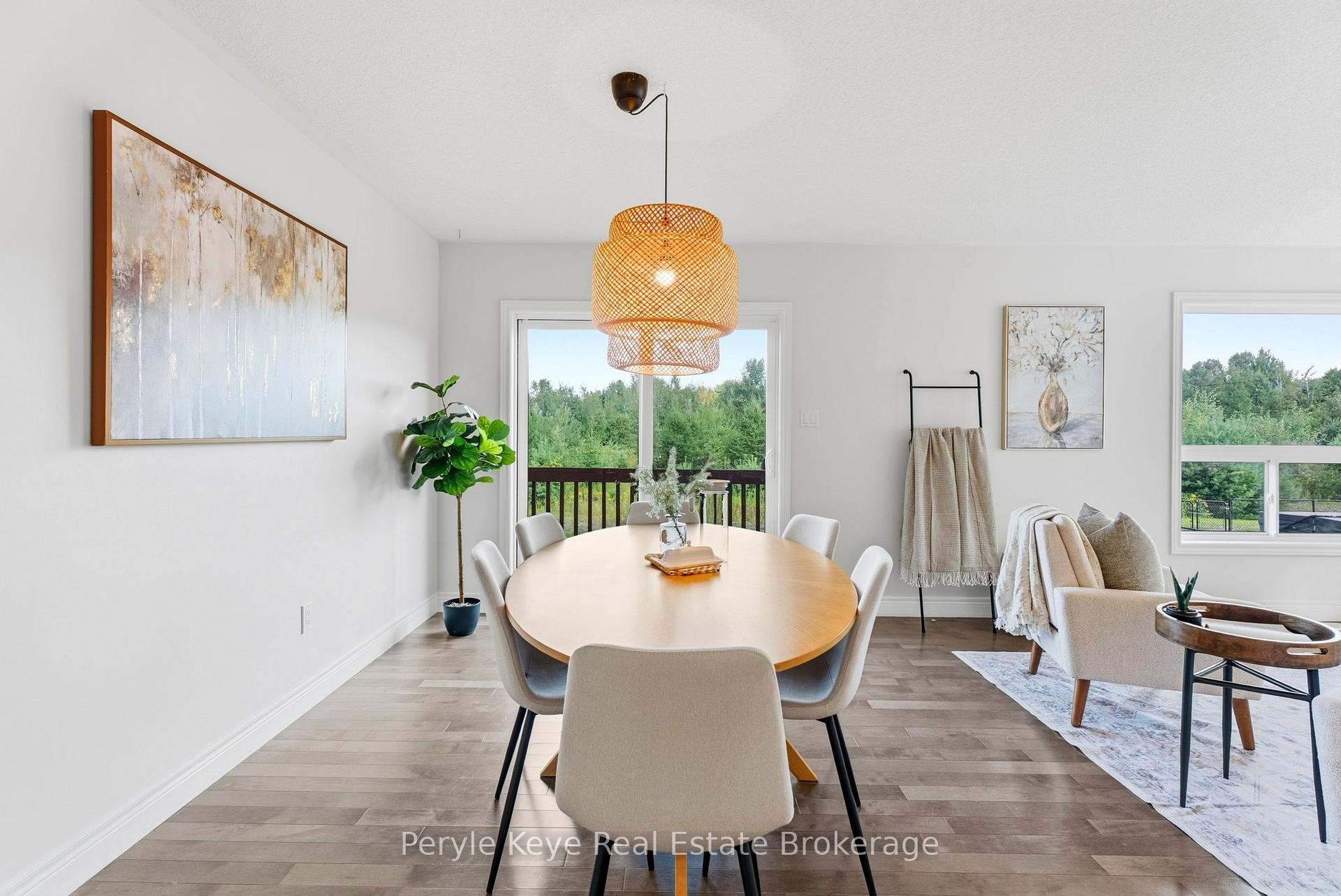 Photo 42 of 81 Douglas Drive, Bracebridge, Macaulay — HOMEH