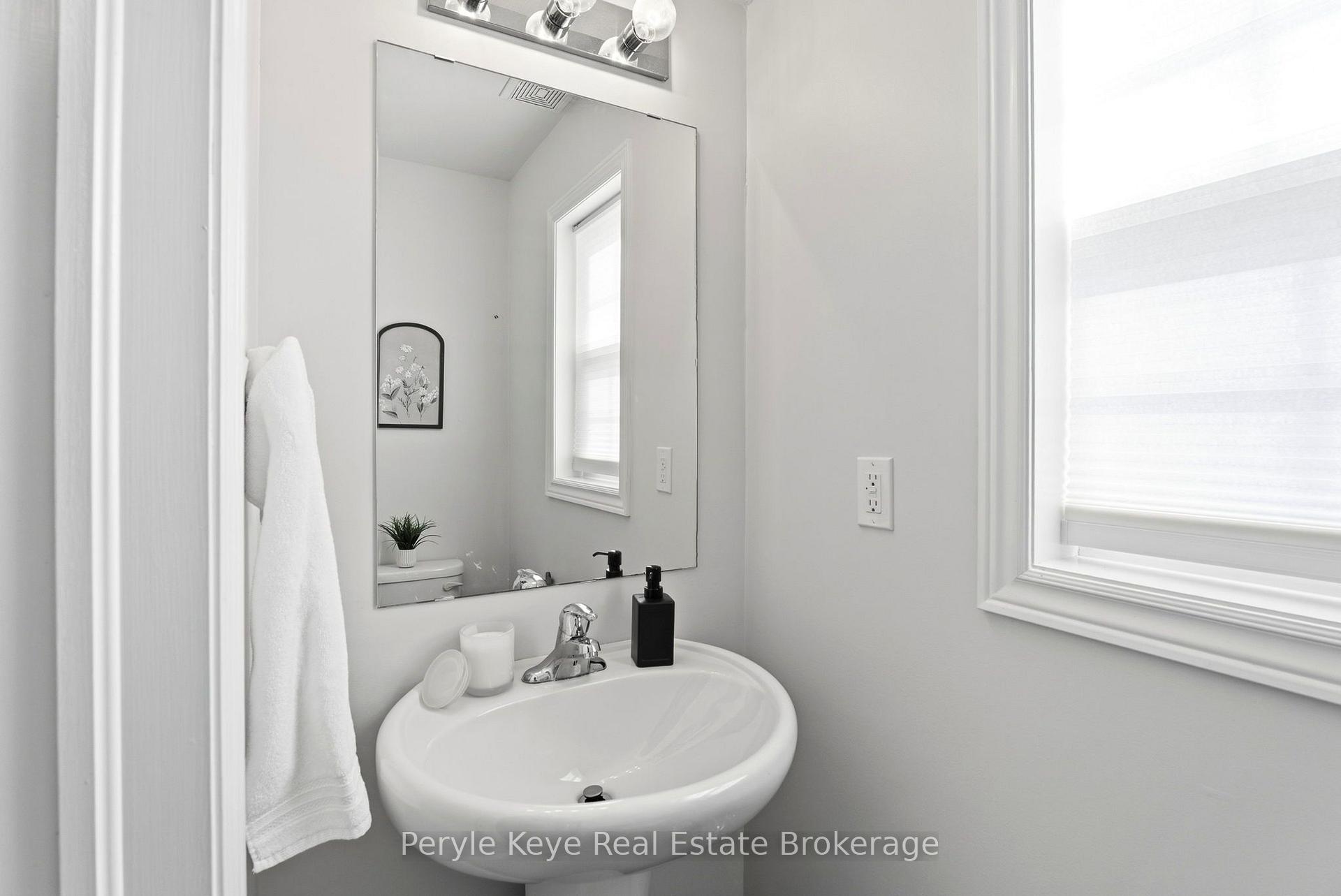 Photo 43 of 81 Douglas Drive, Bracebridge, Macaulay — HOMEH