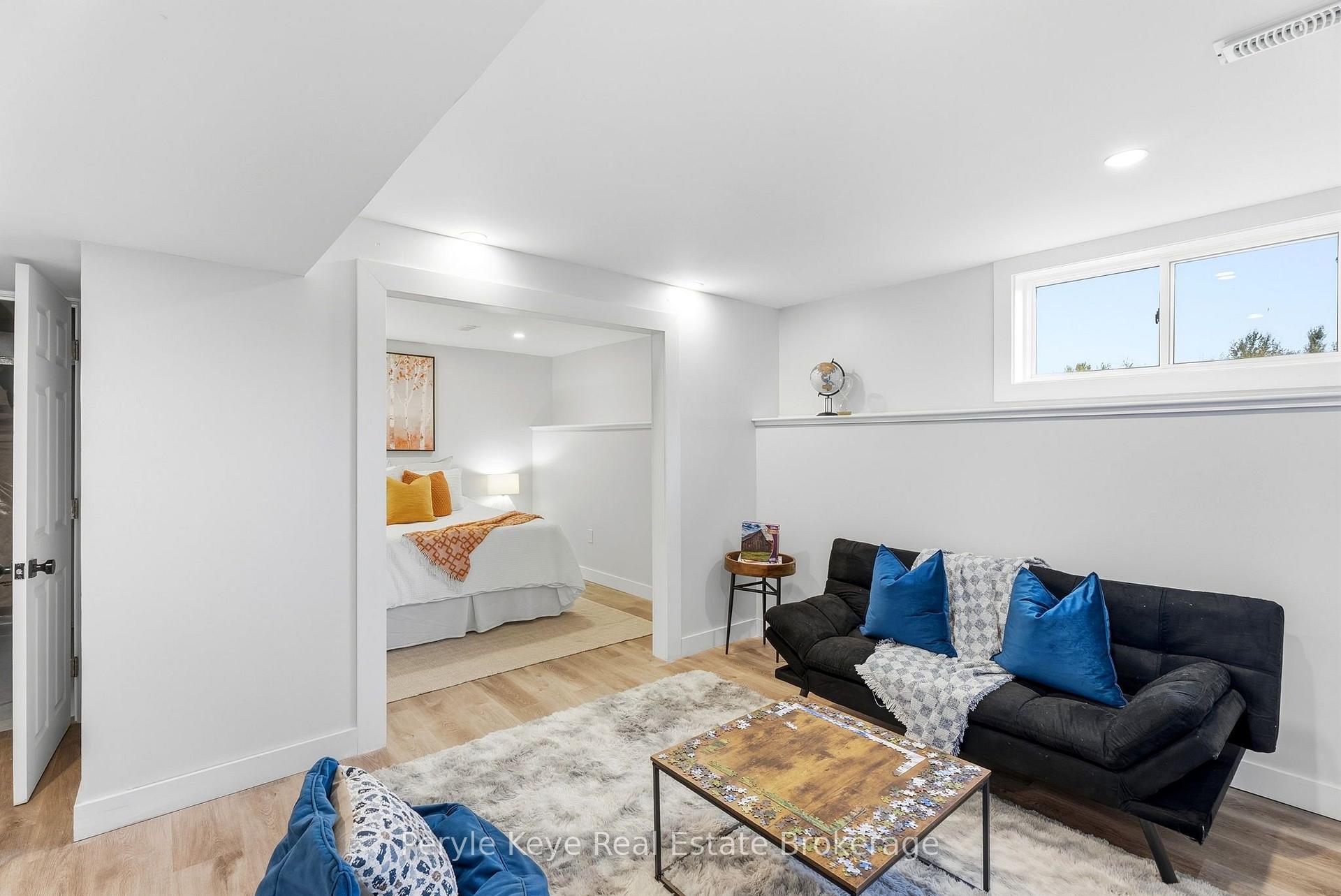 Photo 57 of 81 Douglas Drive, Bracebridge, Macaulay — HOMEH
