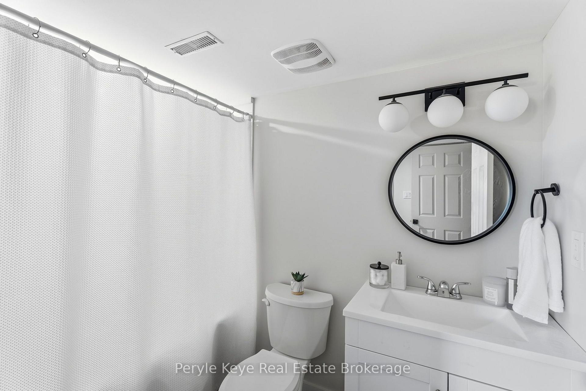 Photo 62 of 81 Douglas Drive, Bracebridge, Macaulay — HOMEH