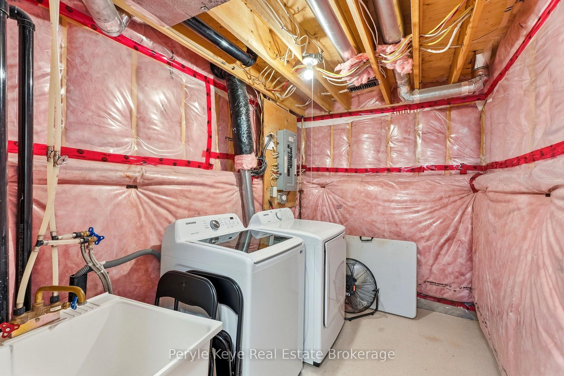 Photo 63 of 81 Douglas Drive, Bracebridge, Macaulay — HOMEH