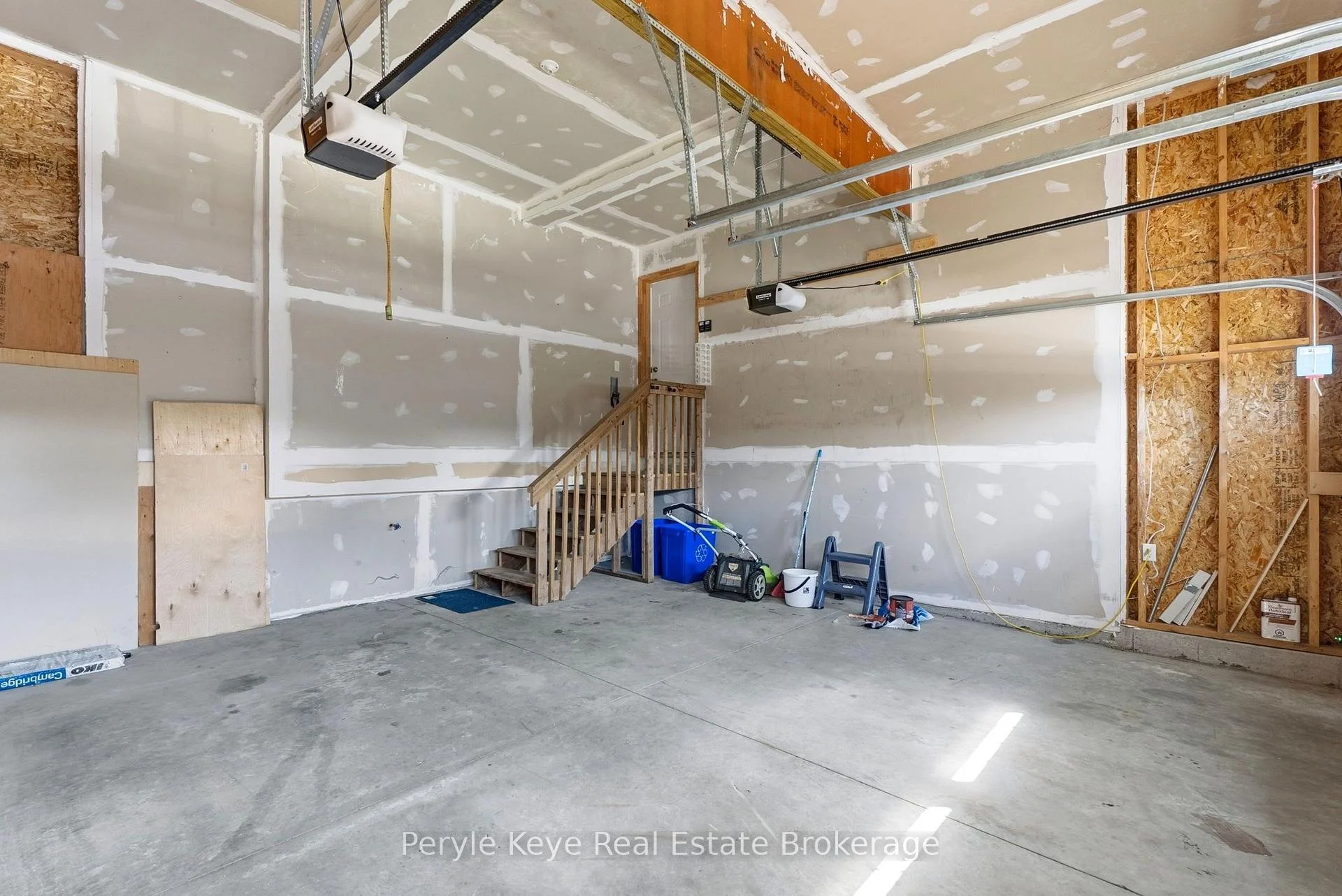 Photo 34 of 81 Douglas Drive, Bracebridge, Macaulay — HOMEH